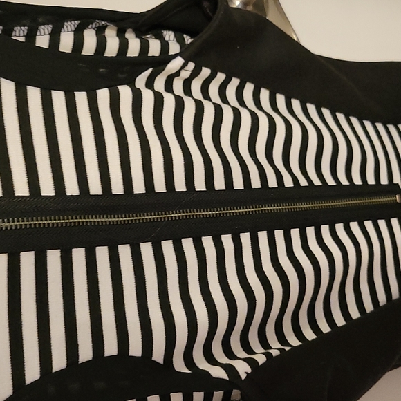 Dress - Picture 3 of 12